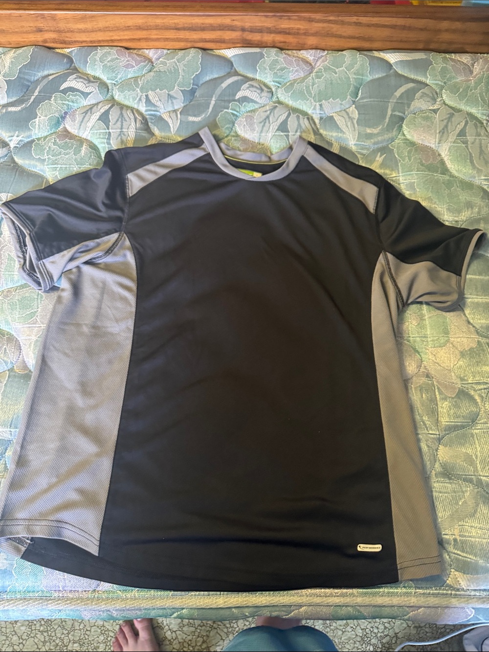 tek gear Black and Gray Men's Swim Rash Guard